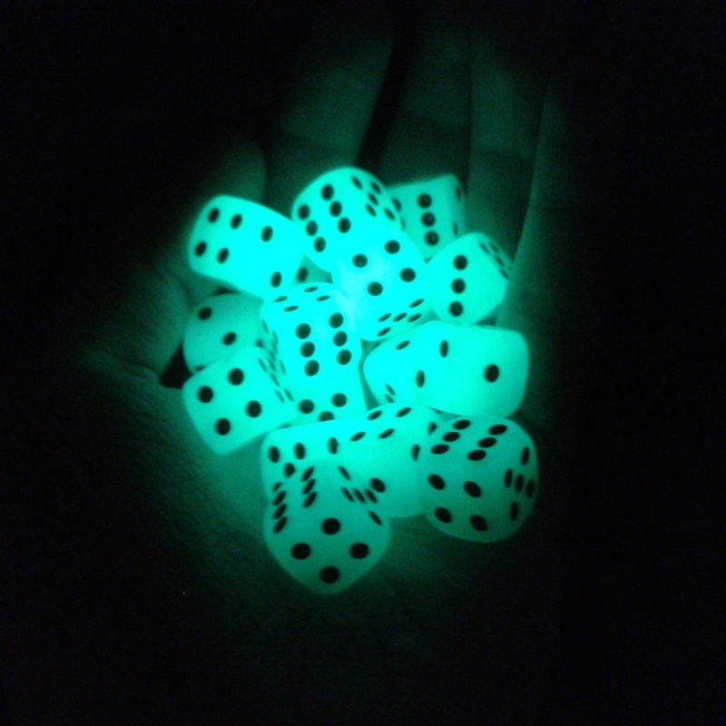 10-Pack  D6 6 Faces Dice Glow  - Board Game Yahtzee 评论和价格