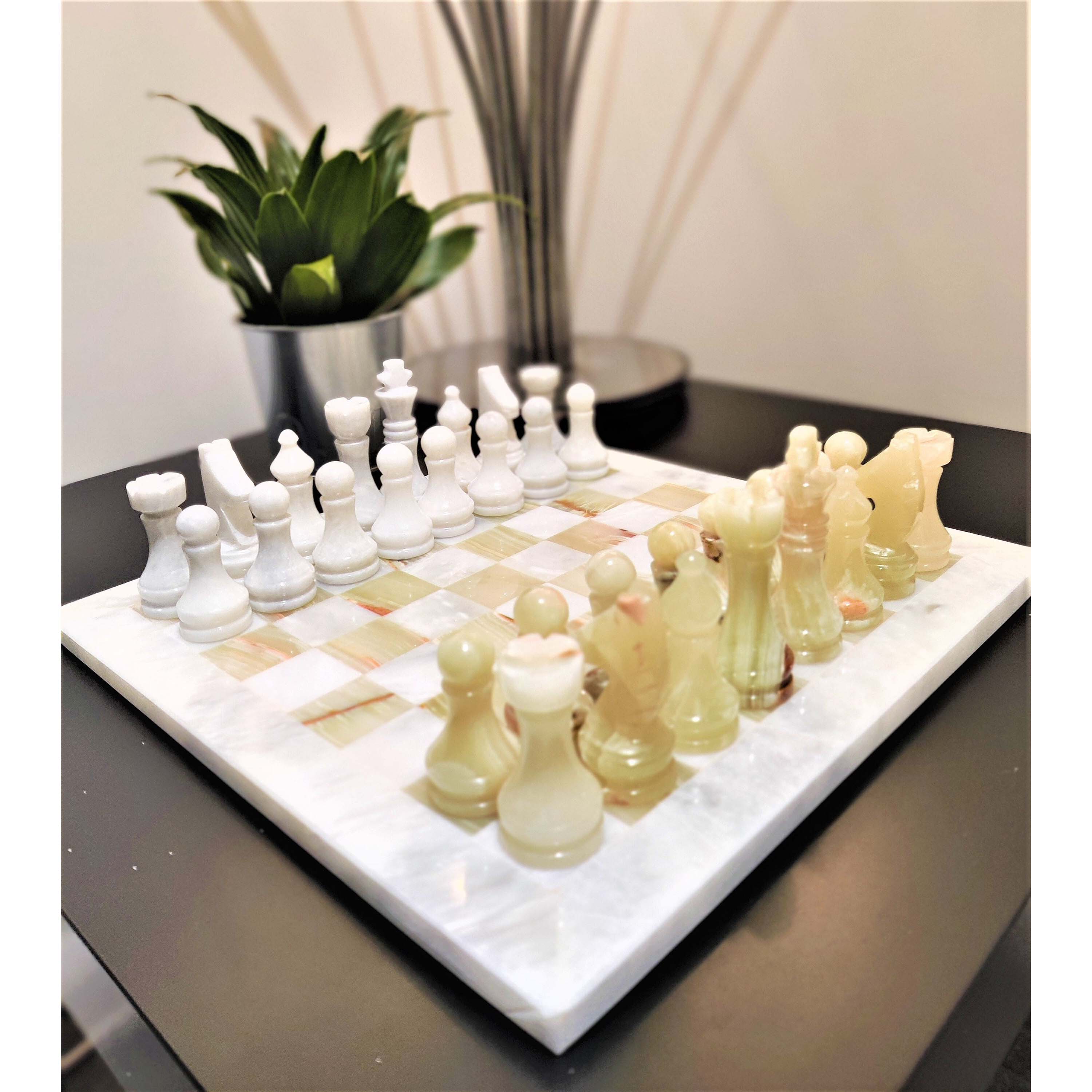 Popular 30*30CM White Green Na - Board Game Yearbook 评论和价格